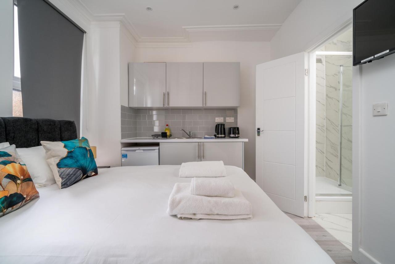 London Selwyn Unique & Stylish Studios Екстериор снимка